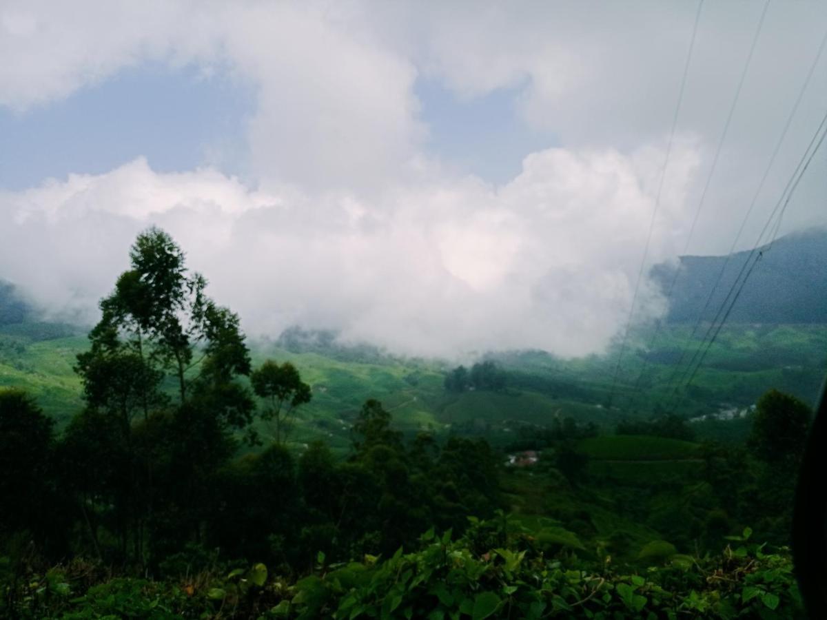 La Casa De Alexa Homestay Idukki Exterior foto